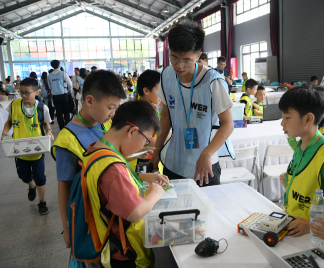 经过将大赛理念融入生计教育教育变革引导学生树立正确成才观 经过将大赛理念融入生计教育教育变革引导学生树立正确成才观
